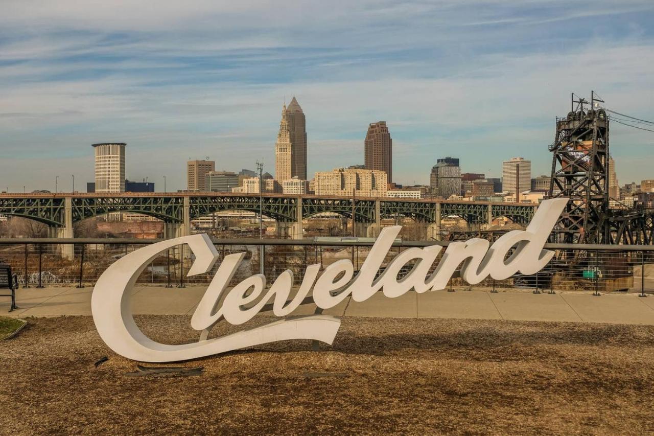 Frontdesk Athlon Apts Downtown Cleveland公寓 外观 照片
