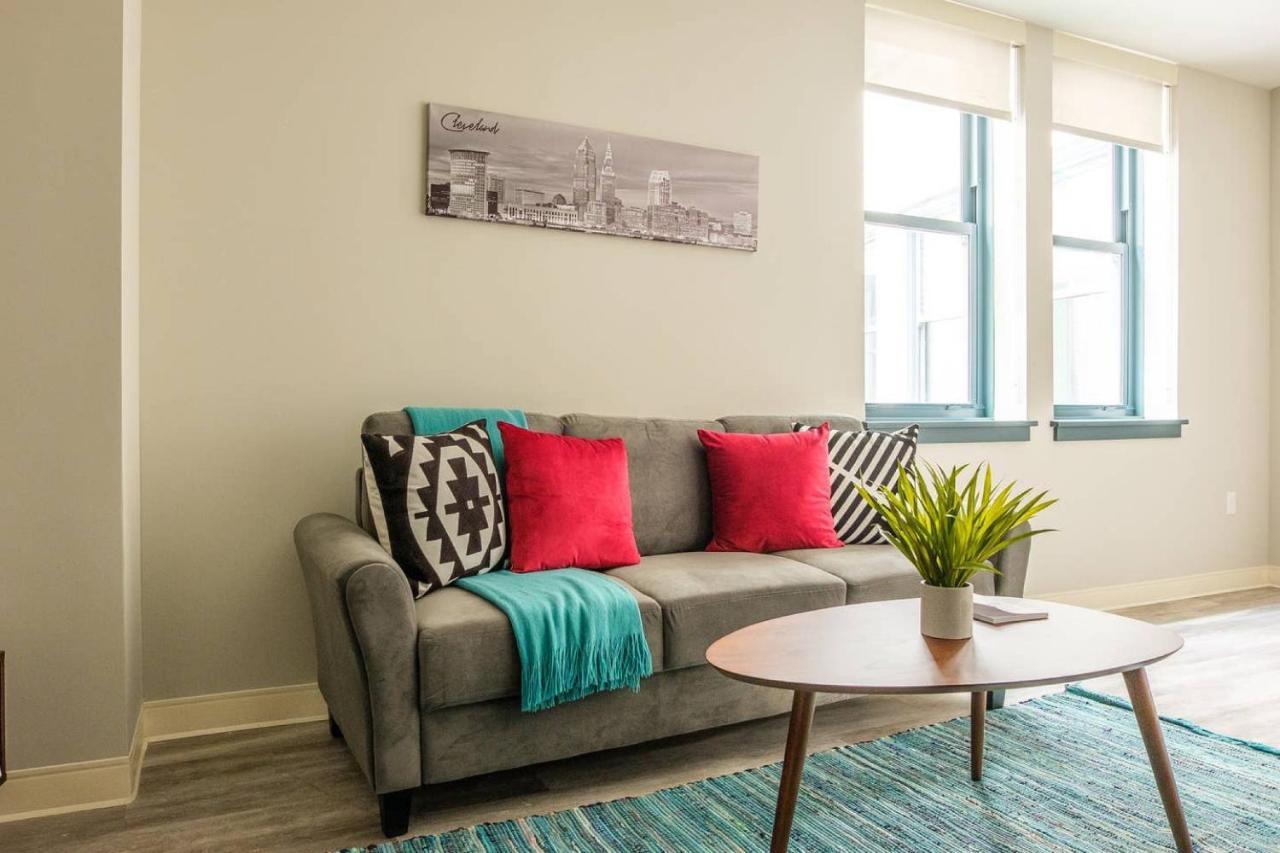 Frontdesk Athlon Apts Downtown Cleveland公寓 外观 照片